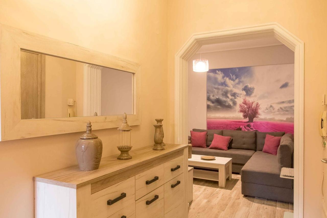 Apartament Luxury Lila House Under The Rocks Kalambaka Zewnętrze zdjęcie