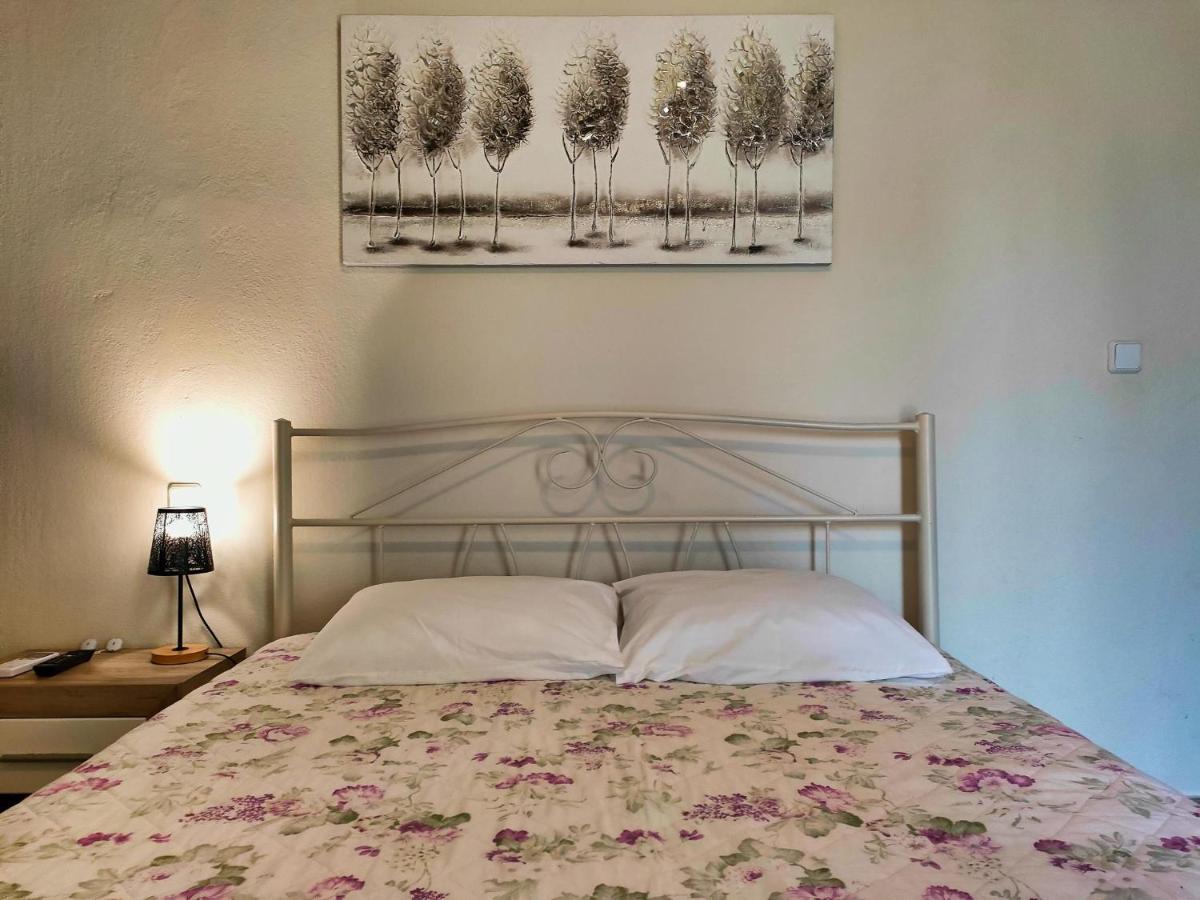 Apartament Luxury Lila House Under The Rocks Kalambaka Zewnętrze zdjęcie
